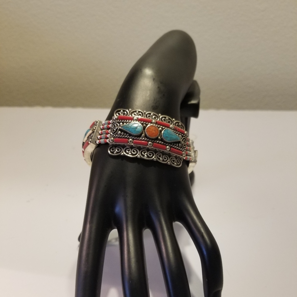 Wonderful Bracelet Nwot